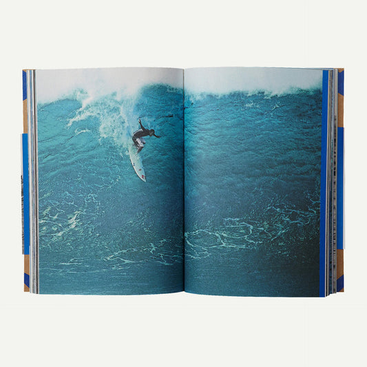 El Hijo Del Pescador: El espíritu de Ramón Navarro by Chris Malloy (paperback book)